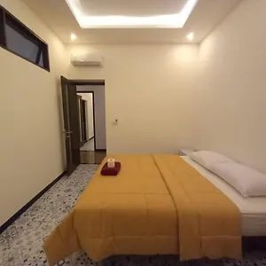 Rumah Wj And Hostel Uluwatu